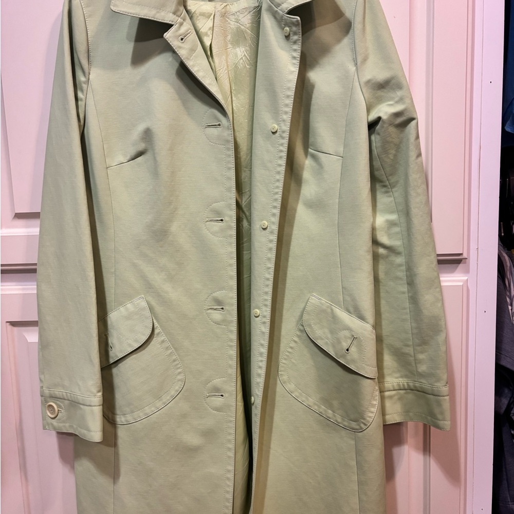 LOFT Green Trench/waterproof Coat Timeless Style and Elegance